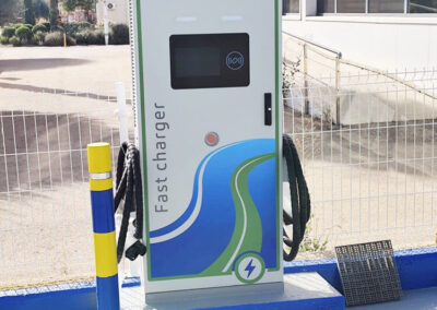 cargador eléctrico autocaravanas